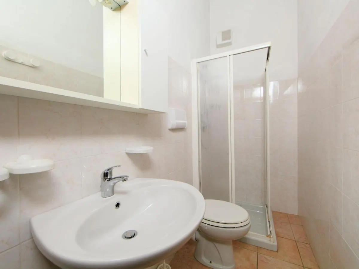 Holiday Home Lo Scoiattolo N- 10 By Interhome Starda Italy